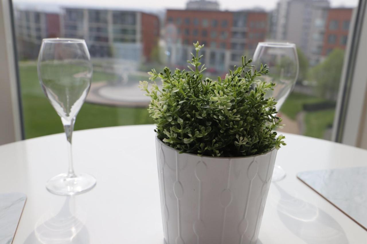 Birmingham Fiveways Garden View Apartment ภายนอก รูปภาพ